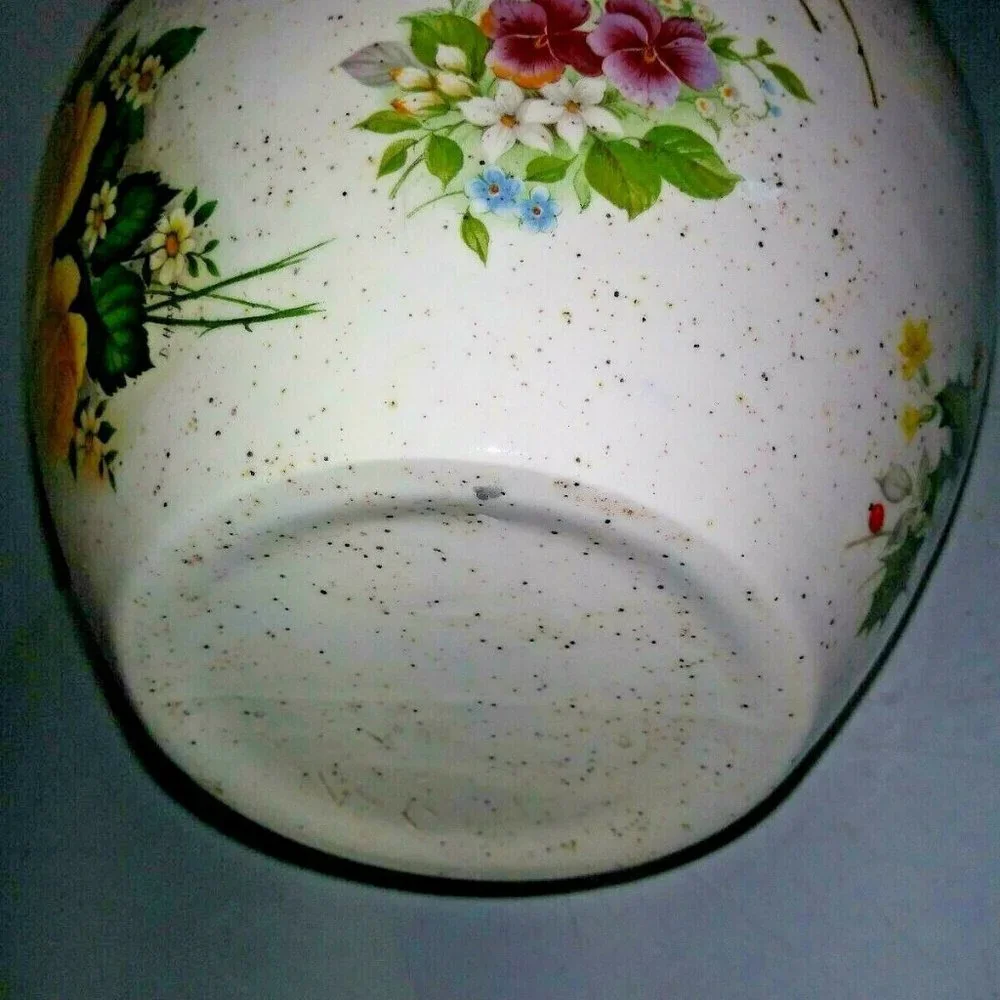 Vintage gorgeous vase